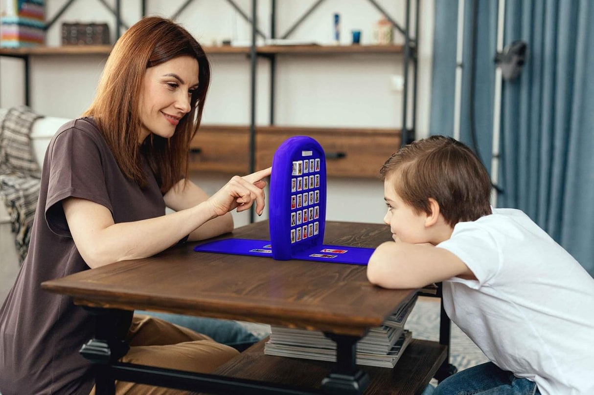 Top Trumps Match World Football Stars - The Crazy Cube Game