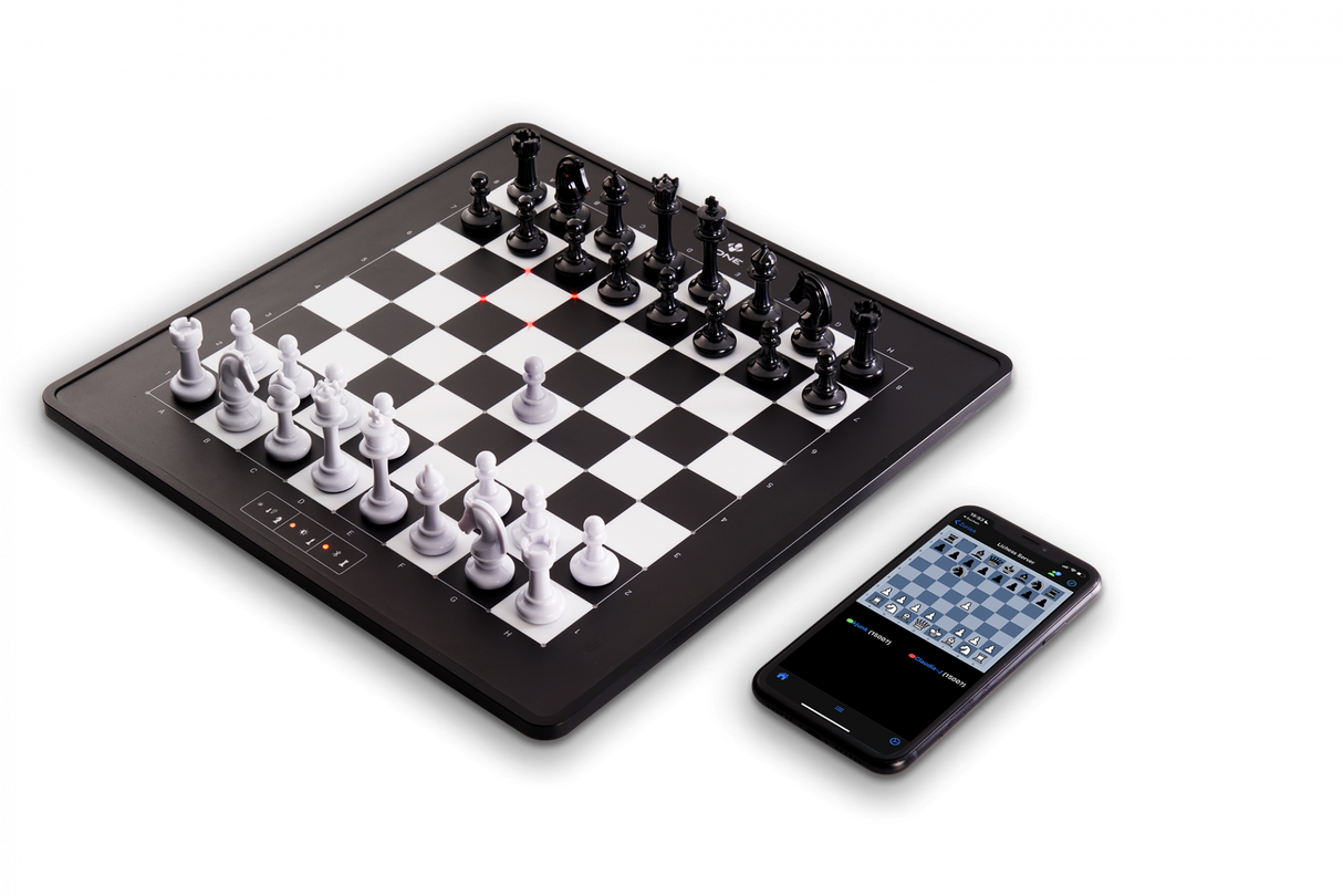 Millennium E-One Online Chessboard - Chess Computer