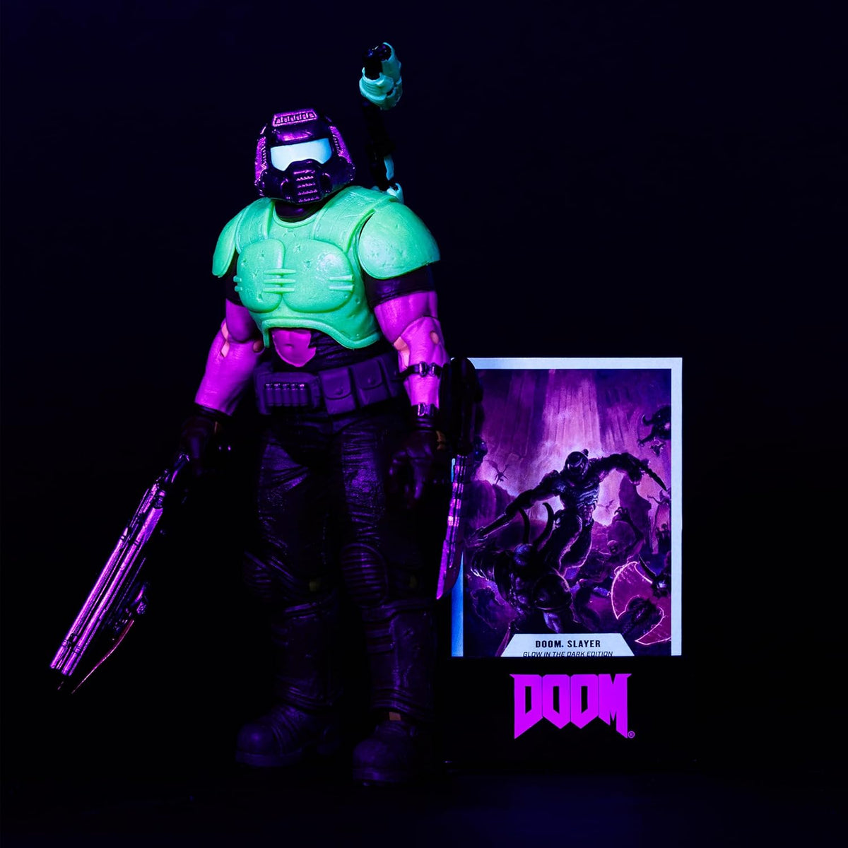 Figure Collection Doom Doom McFarlane Classic Edition Doom Slayer Glow In The Dark 18 cm
