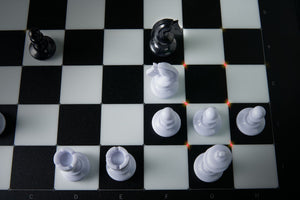 Millennium E-One Online Chessboard - Chess Computer
