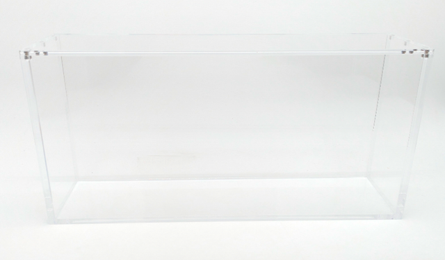 Clear Acrylic Prismatic SPC Display Case - Magnetic Lid